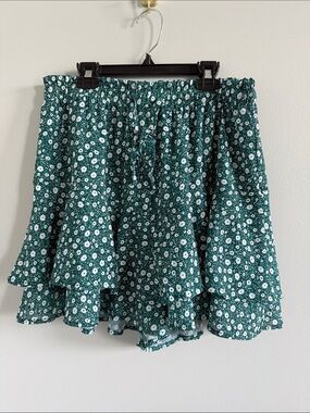 Simple Dark Green Floral Ruffle Mini Skirt